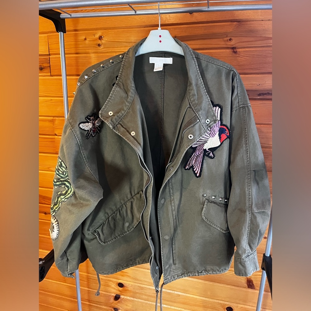 H&M Boxy Olive Green Military Jacket with Embroidered Bird, Rose & Snake Patches - Picture 4 of 14